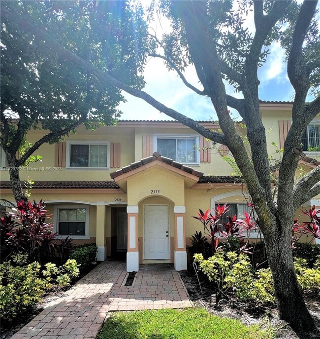 Foto del edificio - 2553 SW 83rd Terrace