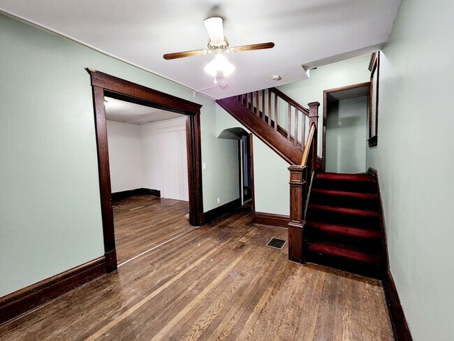 Foto del edificio - 400 Fife Ave