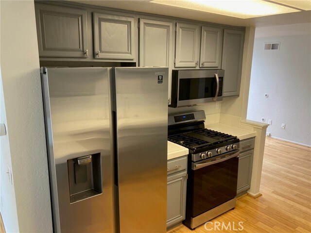 Foto del edificio - 13516 Apricot St