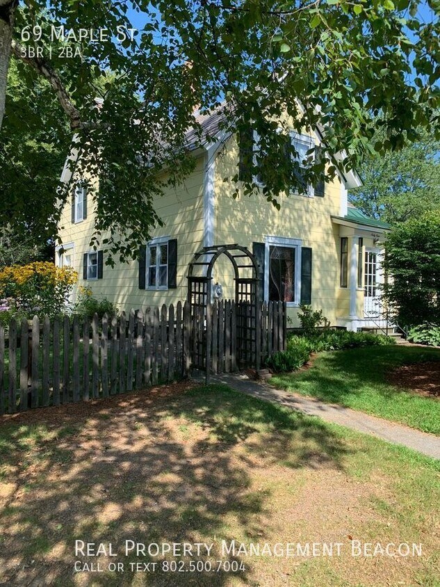 West Lebanon, NH 3 BR/1.5 BA house 3200 p... House Rental in West