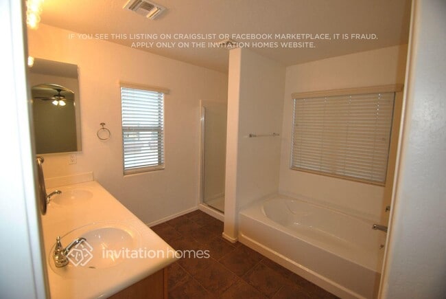Building Photo - 445 N Citrus Ln