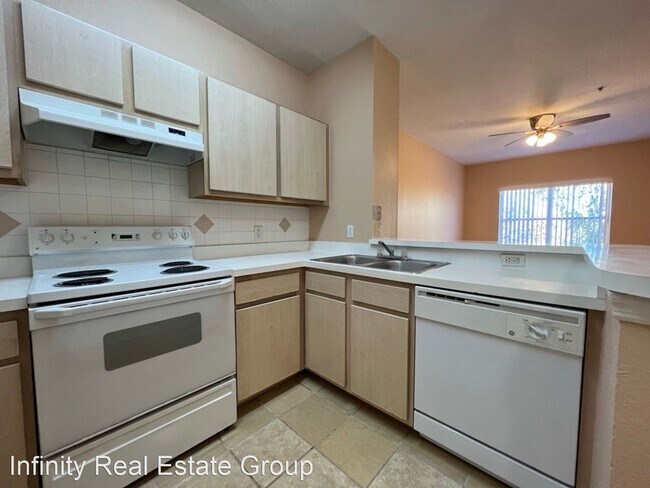 Building Photo - 1 br, 1 bath House - 827 Camargo Way #311