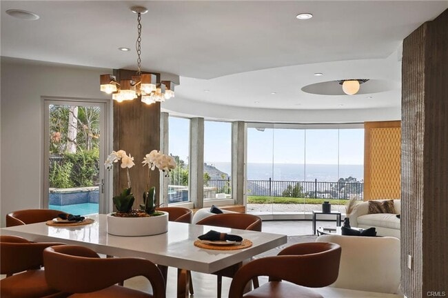 Building Photo - 2744 Cardwell Pl