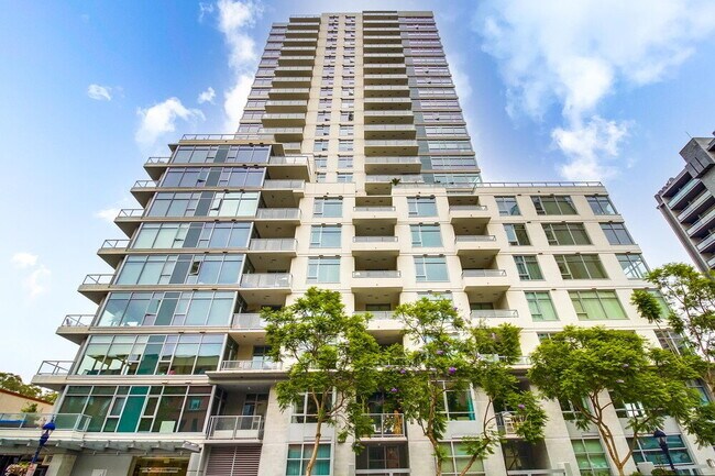 Building Photo - Skyline Views & Sophisticated Corner Living at Aria in Cortez Hill