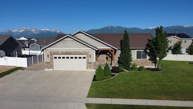 Building Photo - 1022 S 1050 E