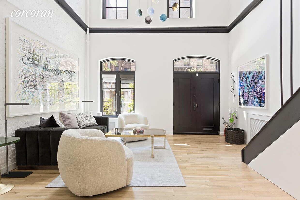 Foto principal - 209 W 22nd St