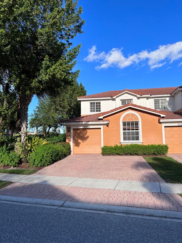 Foto principal - 7329 Briella Dr