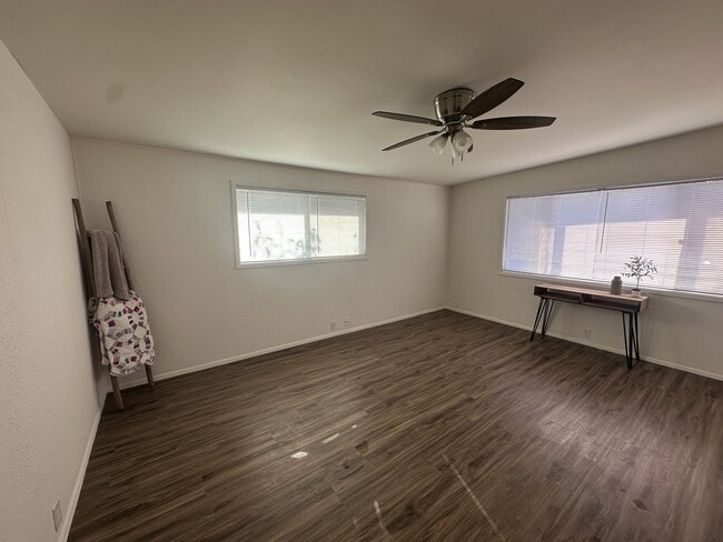 Building Photo - 2310 Oxford Cir