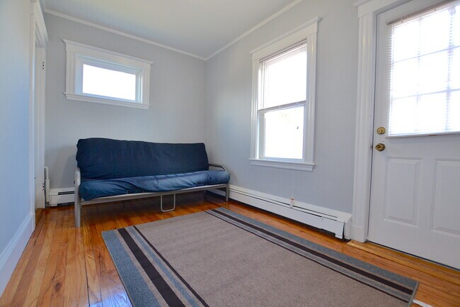 Building Photo - 59 S Crescent Circuit