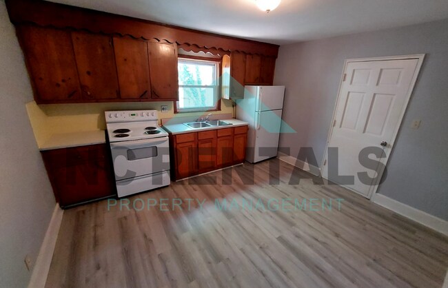 Foto del edificio - 2531 Pittsburg Ave NW
