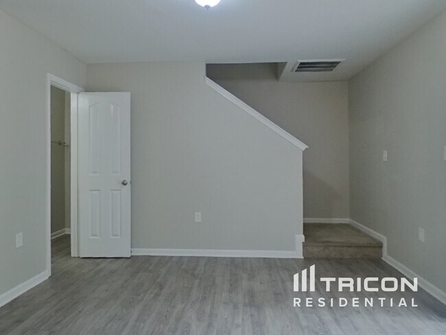Foto del edificio - 1417 Jordans Pond Ln
