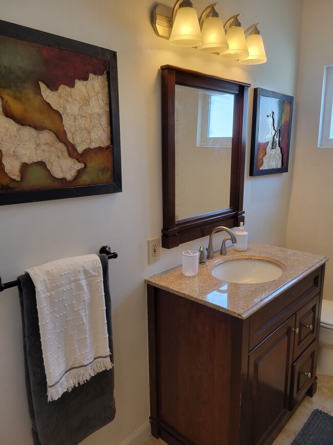 Foto del edificio - 7315 Wilcox Ave