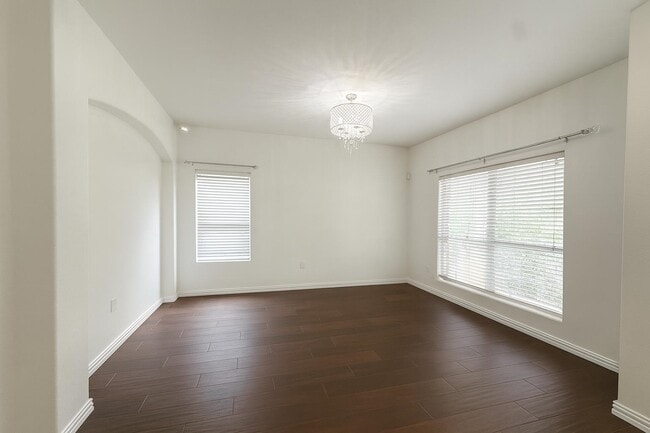 Foto del edificio - 3128 Rosco Dr