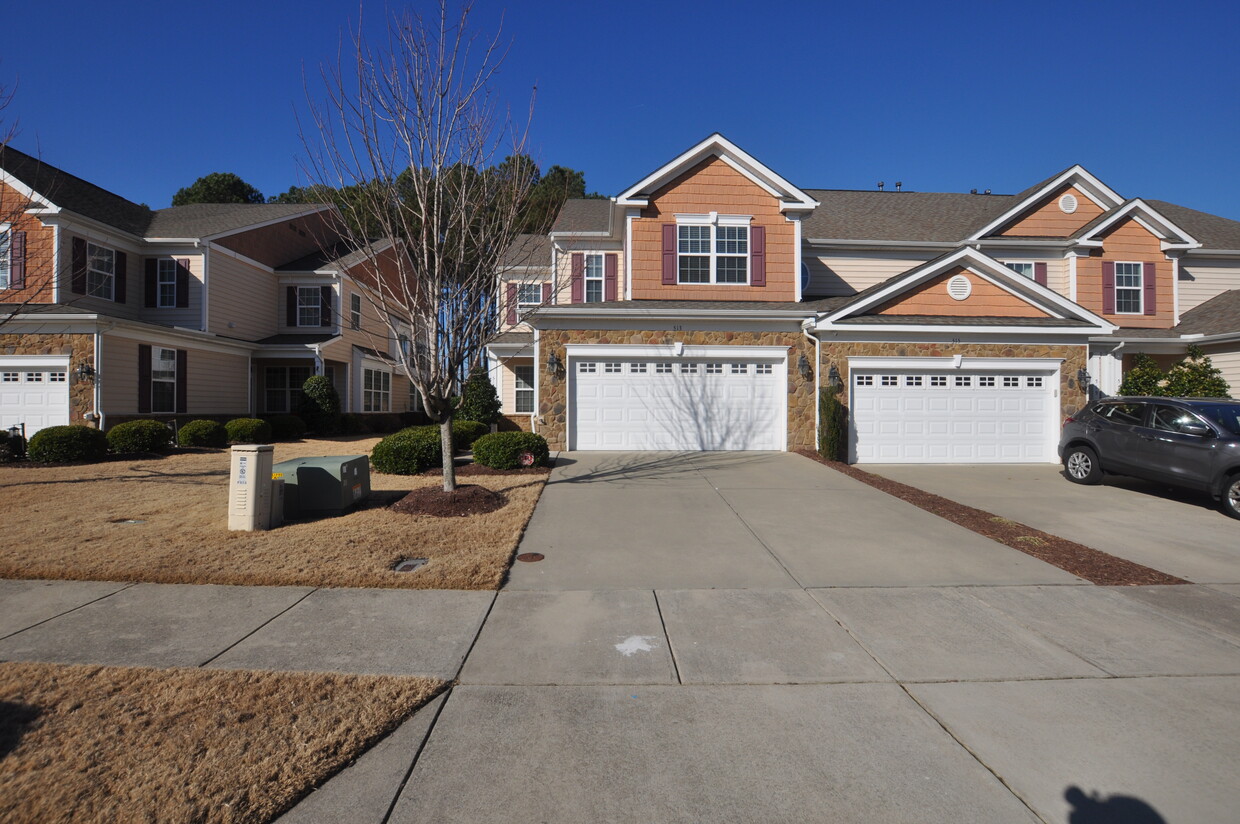 513 Sealine Dr, Cary, NC 27519 - Townhome Rentals in Cary NC ...