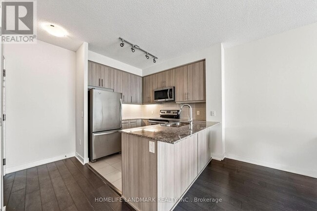 Building Photo - 3975 Grand Park Dr