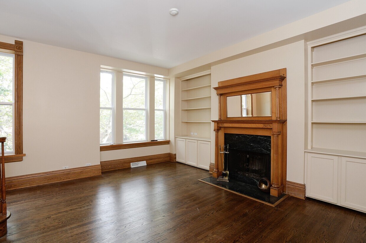 Primary Photo - 1656 N Dayton St