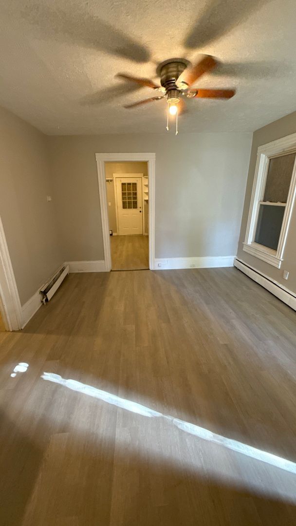 Foto del edificio - 7812 Elton Ave