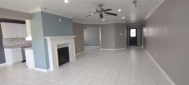 Building Photo - 16526 Camino Del Sol Dr