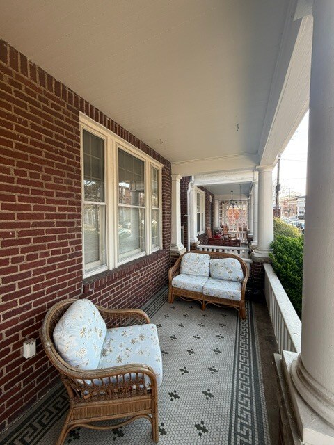 Building Photo - 2808 Floyd Ave