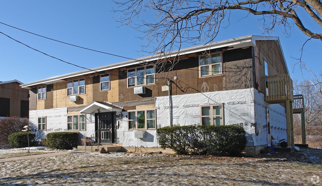 Primary Photo - 5455 N Hopkins St