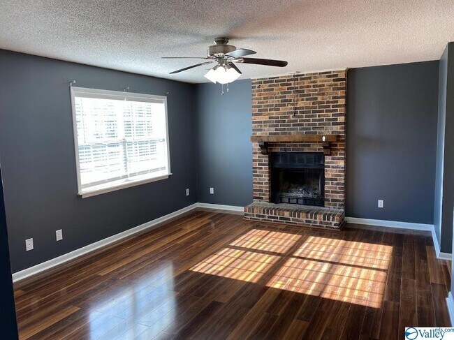Building Photo - 13915 SW Wyandotte Dr
