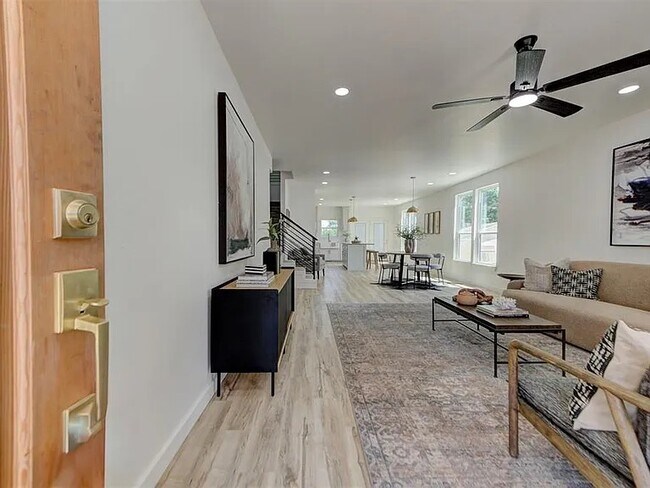 Foto del edificio - 1731 NW 37th St