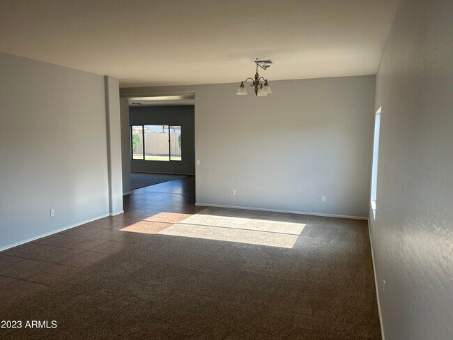 Foto del edificio - 14219 W Banff Ln