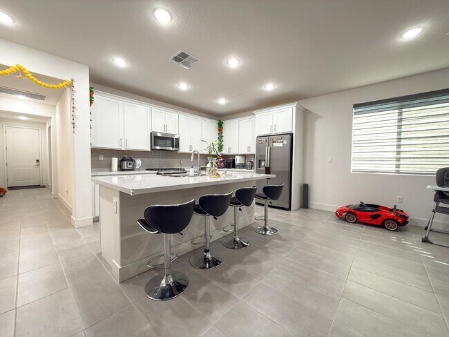 Foto del edificio - 2665 Luna Ave