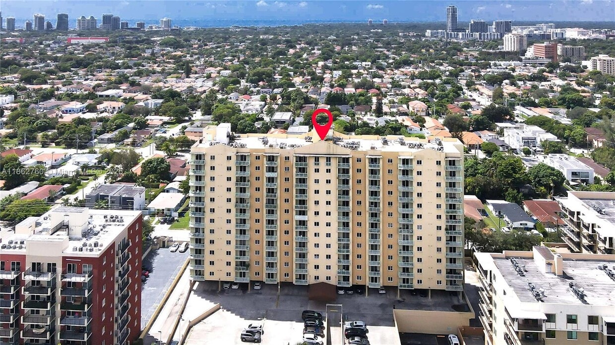 Foto principal - 3500 Coral Wy