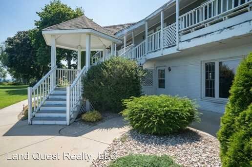 Building Photo - 1 br, 1 bath Apartment - 4025 Sheridan Rd.