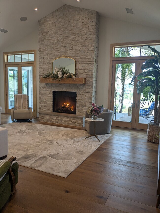 Building Photo - 27591 High Vista Dr