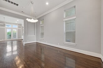 Building Photo - 10917 Upland Park