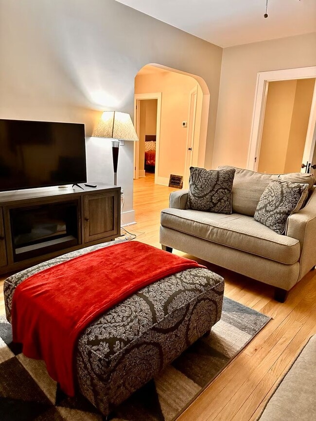 Foto del edificio - Spacious Benson Bungalow - 4BD 2B