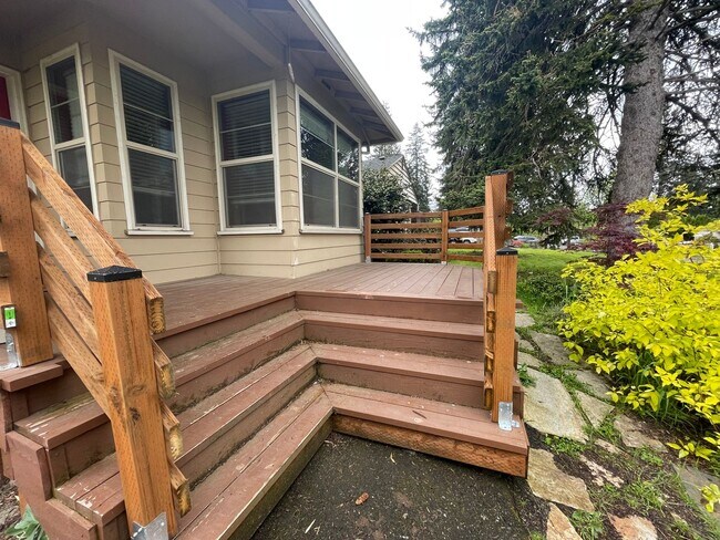 Foto del edificio - SE Portland ~ Great 4 Bed 2 Bath House in ...