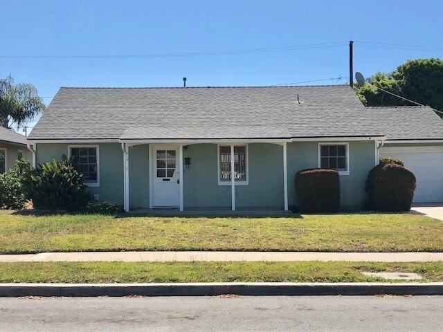 Primary Photo - Quaint Midtown Home with New Wood Flooring...