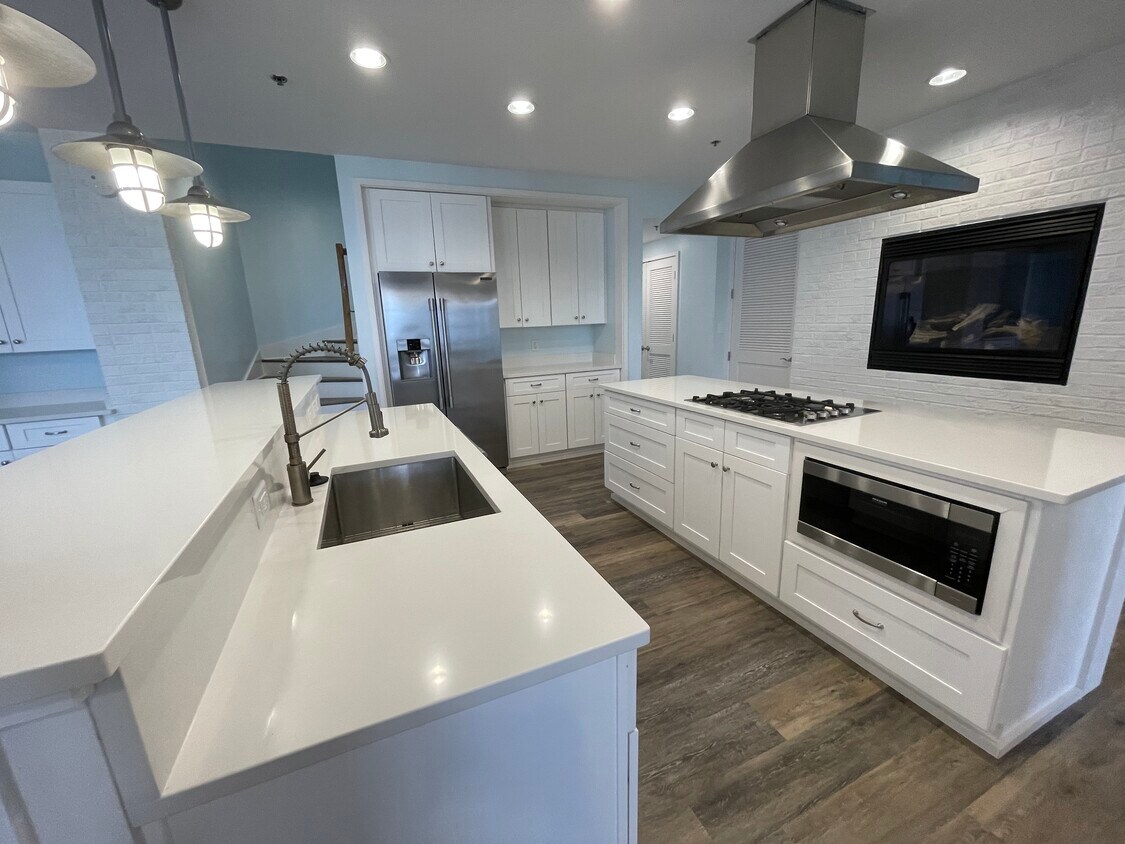 834 Front St Unit 304, Port St. Joe, FL 32456 Condo for Rent in Port