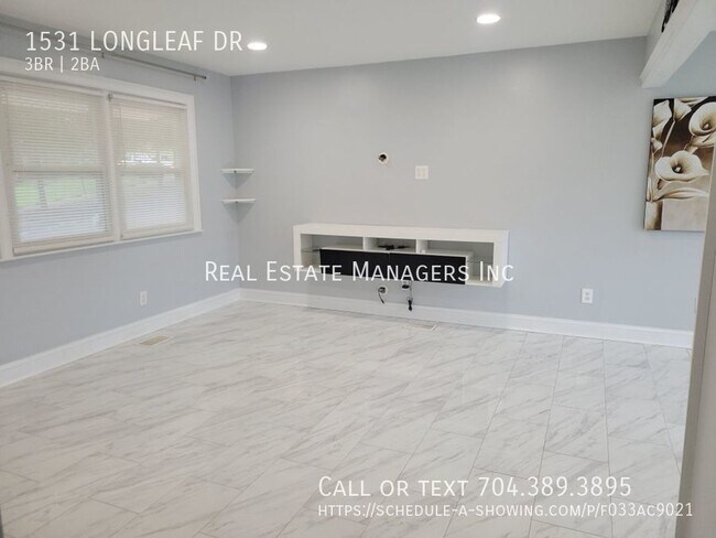 Building Photo - 1531 Longleaf Dr