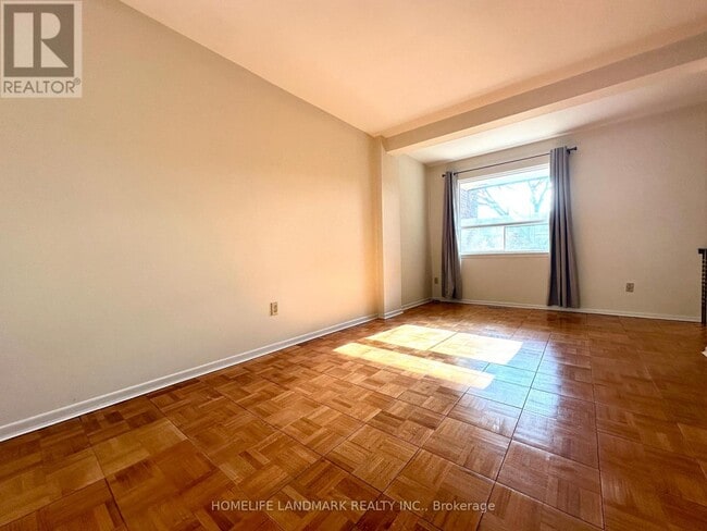 Building Photo - 161 Carolbreen Square