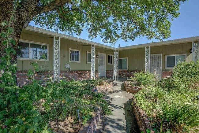 Foto del edificio - Available for Move In 3 Bed, 2.5 Bath Home...
