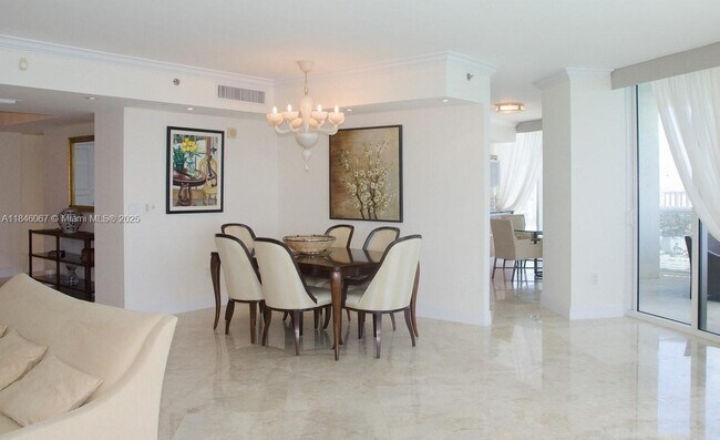 Foto del edificio - 17201 Collins Ave
