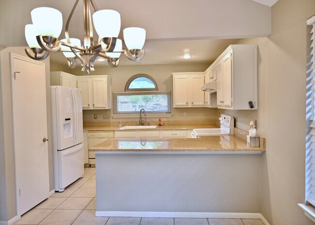 Foto del edificio - 10207 Wayward Wind Ln