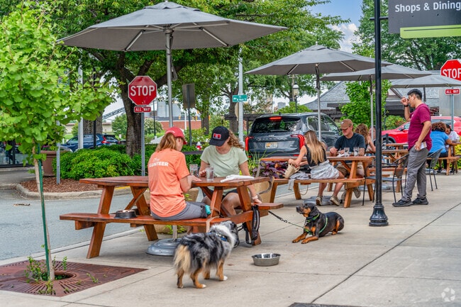 Folks adore the outdoor dining options in downtown.