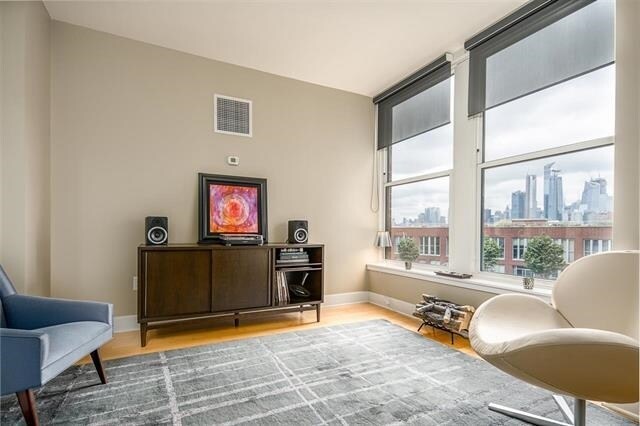 Foto del edificio - 1125 Maxwell Ln