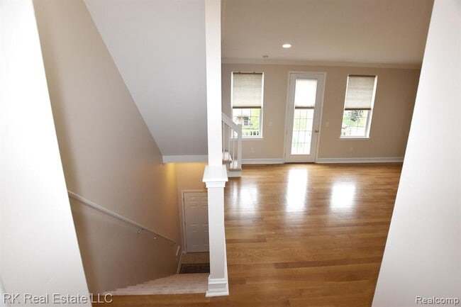Building Photo - 56640 Longhorn Dr