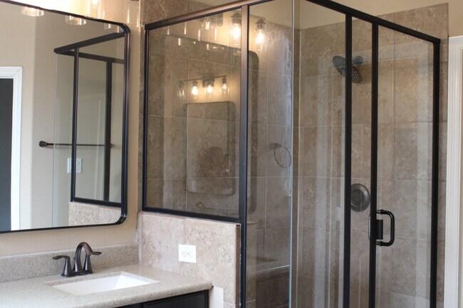 Building Photo - 25131 Alina Ln