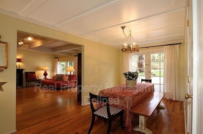 Foto del edificio - 22022 49th Ave SE