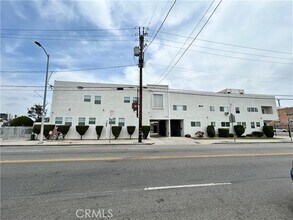 Building Photo - 1036 Normandie Ave