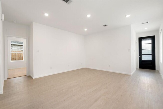 Foto del edificio - 6742 Sunset Velvet Dr