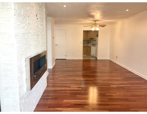Building Photo - 677 Quincy Shore Dr