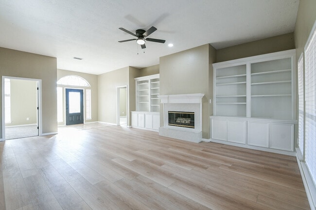 Building Photo - 12284 Arcturus Dr